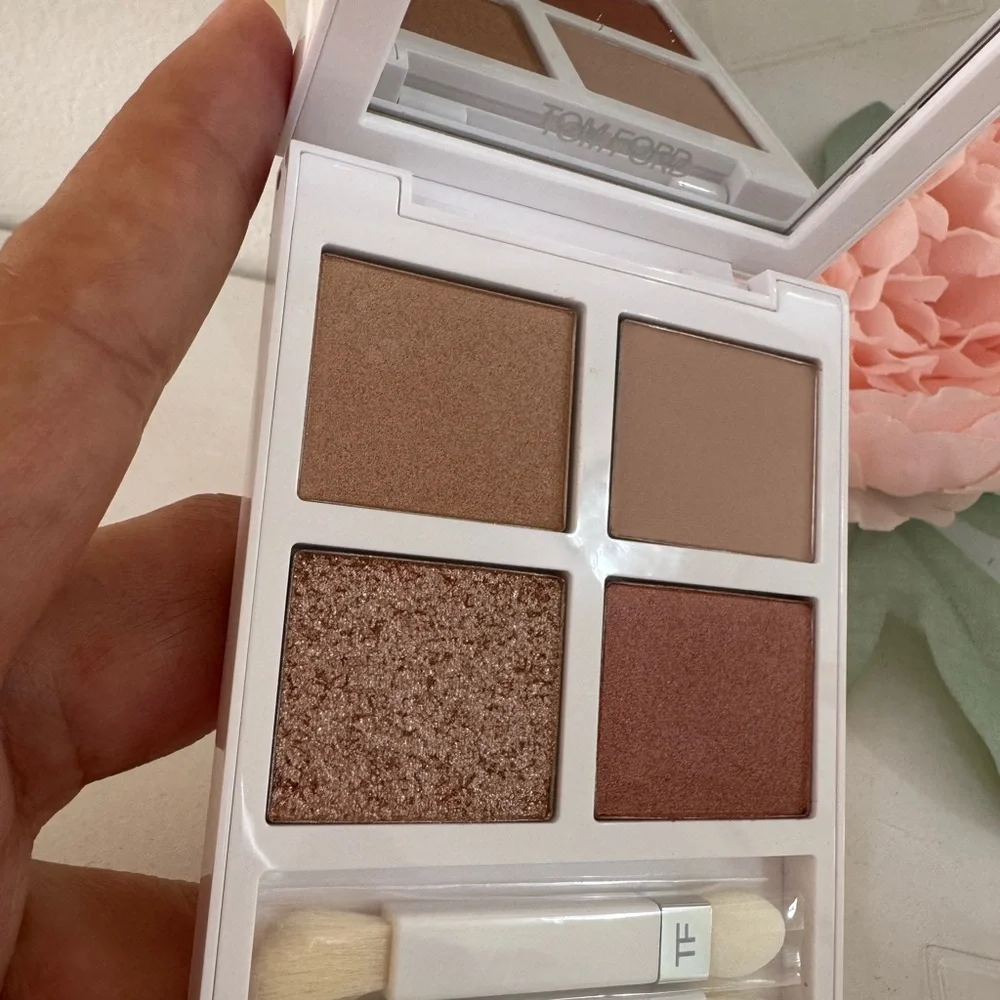 Tom Ford Eyeshadow Quad - COLOR 01 NAKED PINK